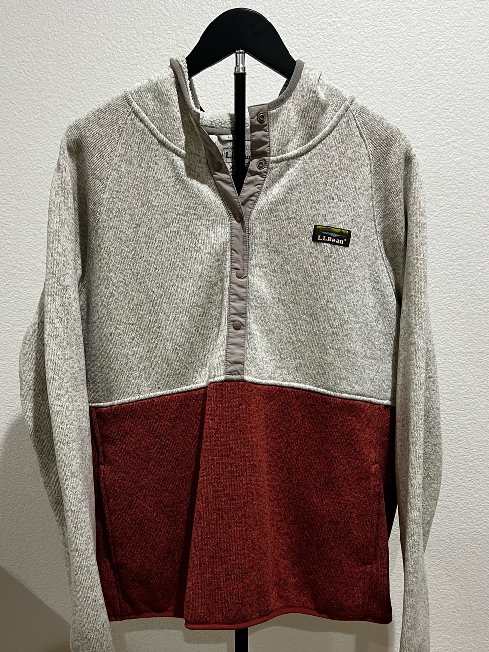 L.L. Bean Two-Tone Pullover in Light Heather Tan & Deep Rusty Red